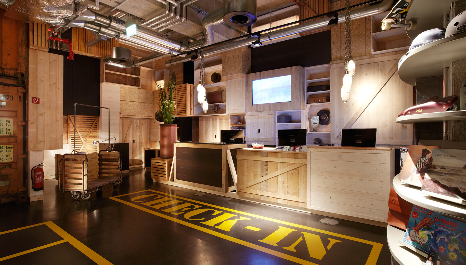 Messe Design Live Kommunikation Hamburg 25Hours Hotel Hafencity Check-In Going Places EventLabs